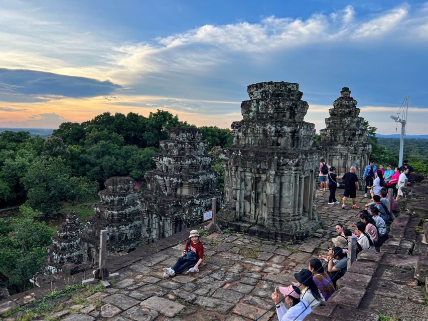 Siem Reap: Full Day Angkor Wat Temple Experience with Sunset - Angkor Wat in the afternoon: the main icon does not disappoint