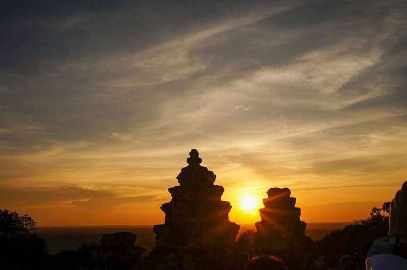 Siem Reap: Grand circle tour Sun set on bakeang hill & Guide - Key things I’d watch for on this Grand Circle day