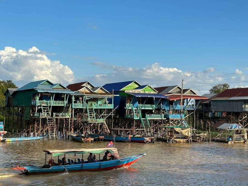 Siem Reap: Kompong Phluk Floating Village Half-Day Tour - Kompong Phluk village by motorized boat: the main event