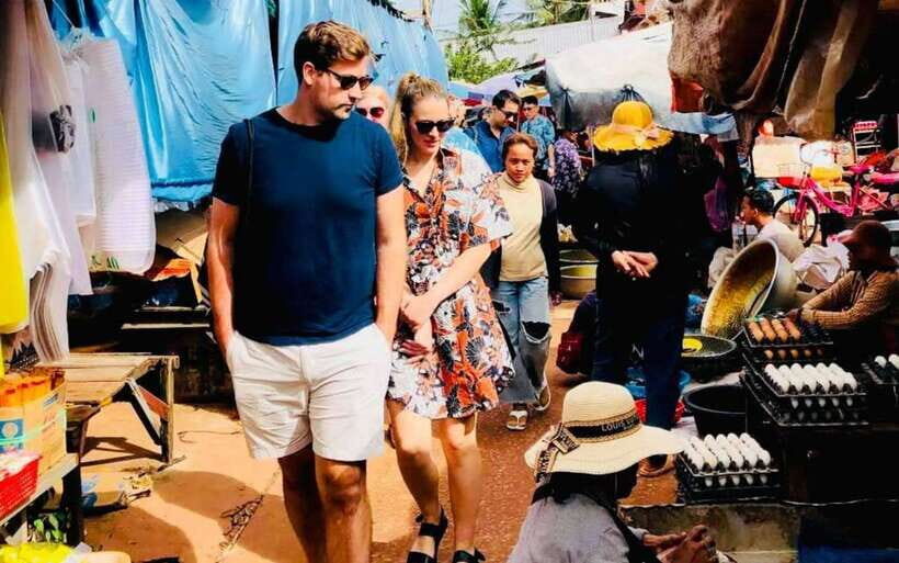 Siem Reap: Kompong Phluk Floating Village Half-Day Tour - Guides and group size: why small helps you learn