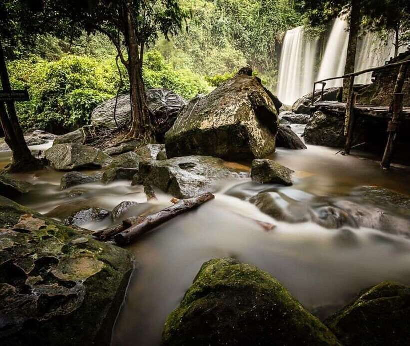 Siem Reap: Kulen Waterfall & 1000 Lingas Day Tour with Lunch - Lunch on the Mountain: Croissant, Local Meal, and Fruit That Actually Tastes Like Thailand’s Cousin