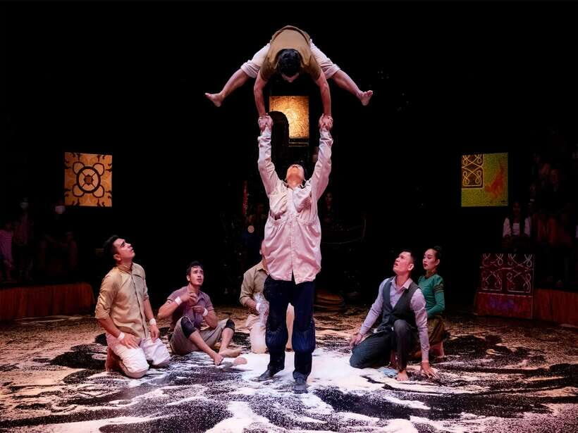Siem Reap: Phare, Cambodian Circus with Tuk-Tuk Transfers - Who should book this Phare Circus with transfers?