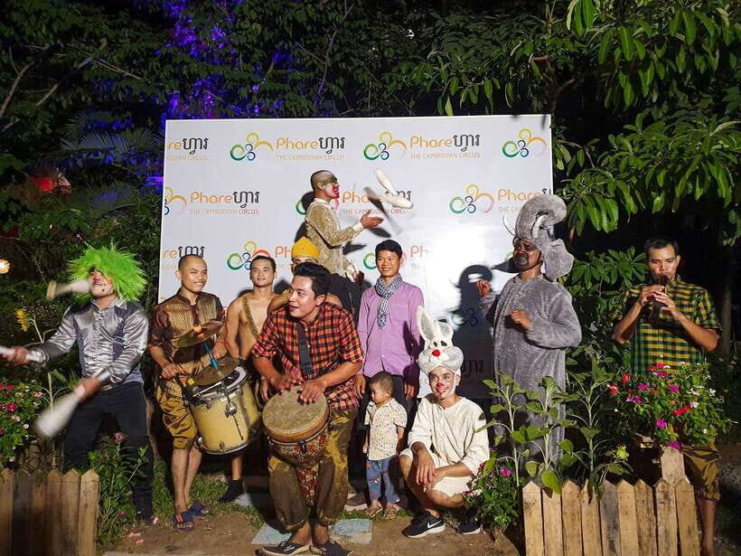 Siem Reap: Phare, the Cambodian Circus Show Tickets - After the curtain: artist interaction and the photo moment