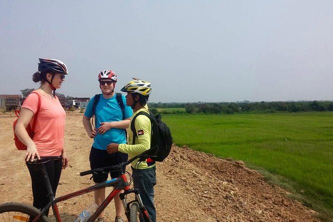 South Corner: Countryside & Floating Village - A 7:30 Ride to the Quiet Side of Siem Reap