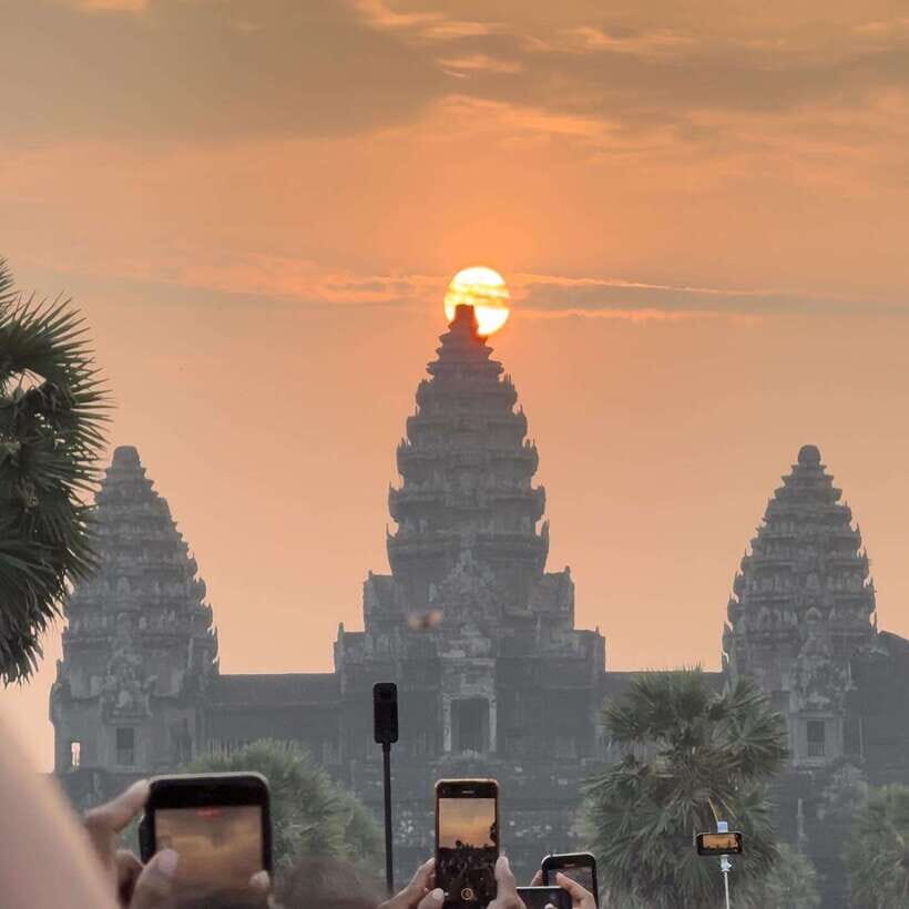 Sunrise at Angkor Wat Temple: 3-Hour Private Tour - Why an Angkor Wat sunrise tour is different from a normal visit