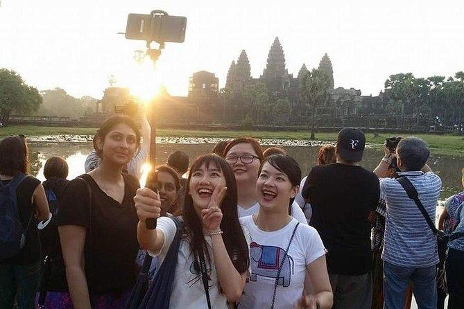 Sunrise Tour of Angkor Temples from Siem Reap - Price and logistics: what $26 really buys you in Siem Reap