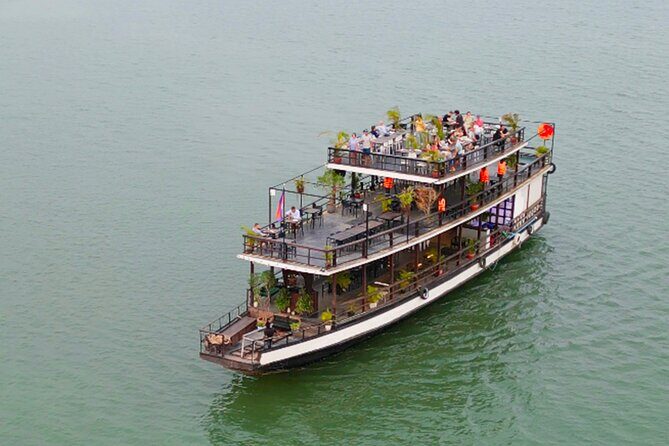 Sunset Cruise with unlimited beer & soft drinks -English speaking guide on board - Your route: Mekong, Tonle Sap, Four Faces River, and Diamond Island views
