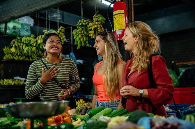 The 10 Tastings of Siem Reap With Locals: Private Street Food Tour - Timing, rain, and how to prep your body for “come hungry”