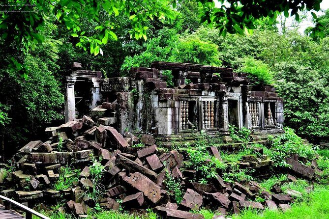 Three-day tour Discovering Siem Reap highlight ,Beng Mealea and Floating Village - Day 3: Beng Mealea’s lost-temple feeling and Kompong Khleang by boat