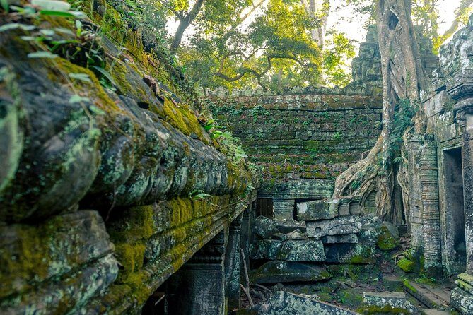 Three-day tour Discovering Siem Reap highlight ,Beng Mealea and Floating Village - Guide, air-conditioned comfort, and the little extras that help