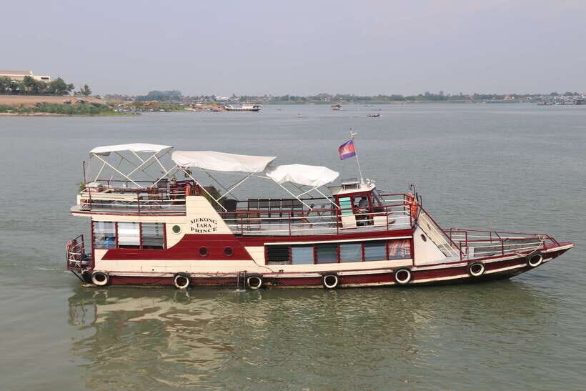 Tonle Sap Cruise & land Tour between Phnom Penh & Siem Reap - The Land Side: Air-Conditioned Minivan Through Rural Cambodia
