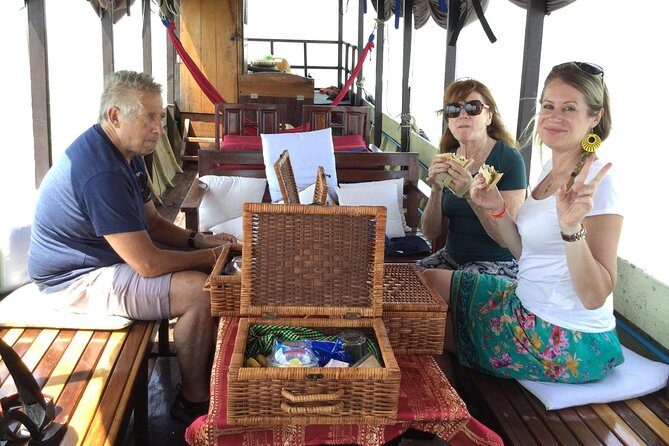 Tonle Sap Lake-Floating Villages-Mangrove Forest - Stop 3: Kampong Phluk floating village on stilts (and what to notice)