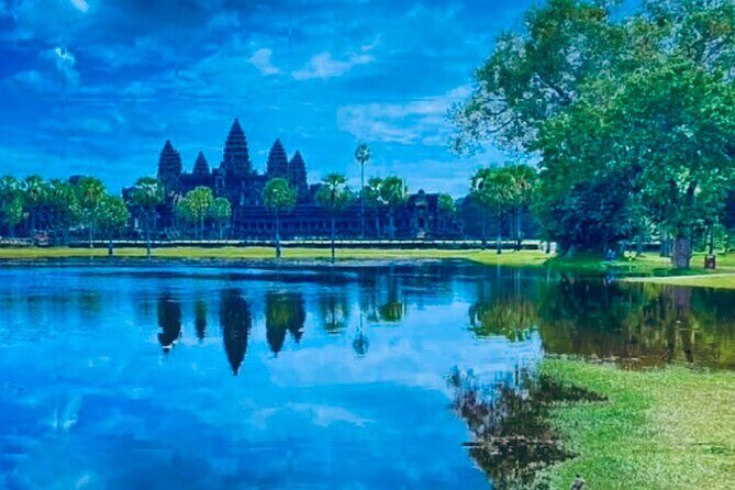 Wildlife Expedition: Elephant Sanctuary, Kbal Spean Banteay Srei - Ta Prohm: Tomb Raider vibes, plus a real-world crowd lesson
